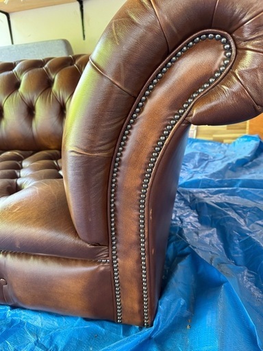 チェスターフィールドソファChesterfield Sofa