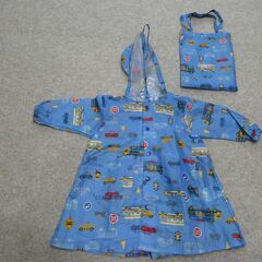 子供用レインコートと長靴、リュックセット