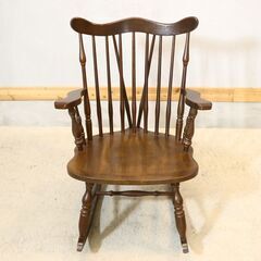 【良品】柏木工 KASHIWA ウィンザー ロッキングチェア 無垢 アンティーク KASHIWA(柏木工)のヴィンテージ ロッキングチェアです。アンティーク調