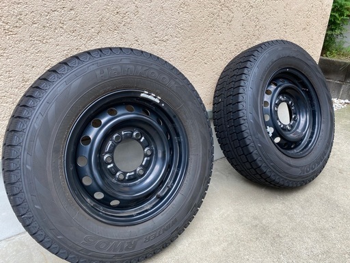 ハイエース　スタッドレスタイヤ 195/80R15