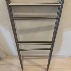IKEA 折り畳みタオルかけの画像