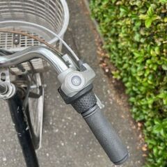 古いブリジストンのアシスト付き自転車の画像