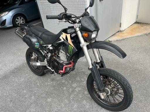 Dトラッカー 部品取り付き