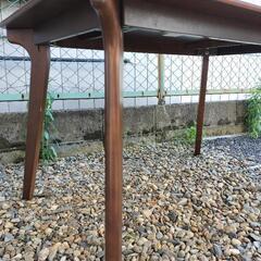 ダイニングテーブルの画像