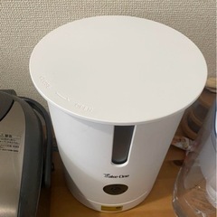 自動給餌器　犬　猫