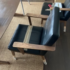 ニトリのダイニングテーブルの画像