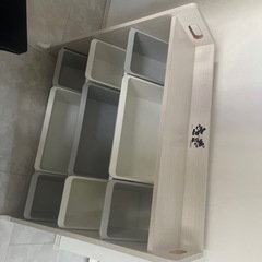 おもちゃ入れ
