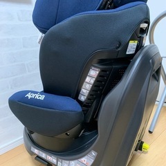 お近くならお届け可能です　aprica チャイルドシート　ディアターンプラス　ISOFIXの画像