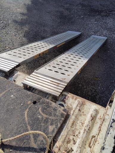 アルミブリッジ