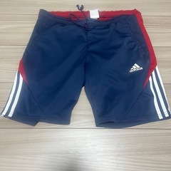 アディダス　ハーフパンツ　Sサイズ　メンズ
　