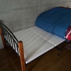 シングルベッド　ニトリ