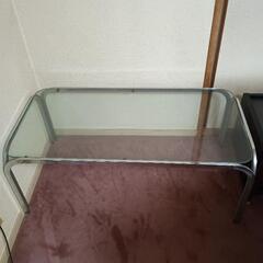 ガラステーブル