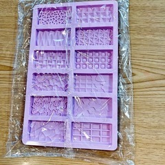 ミニ板チョコ型☆の画像