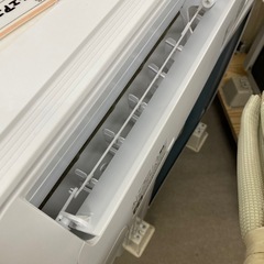 洗浄済RIAIR ルームエアコン 2022年 YHA-S22M-W 6〜9畳用の画像