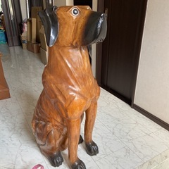 木彫り　犬の画像