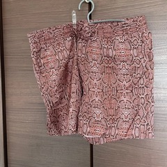 h&m ショートパンツ