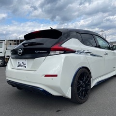 総額85万円 日産 リーフ X10万台記念車 車検2年 EV車 4万キロ台 プロパイロット エマブレ コーナーセンサー ステアリングスイッチ シートヒーター 電動パーキング ナビ フルセグ Bluetoothオーディオ ETC バックカメラの画像