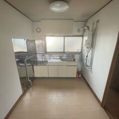 【豊岡6条5丁目の2LDK！】初期費用ゼロ・都市ガス・駐車場1台無料 - 旭川市