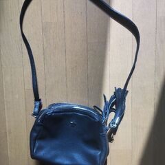 女性用ショルダーバック