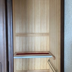 衣装ダンス無垢材鏡付きの画像