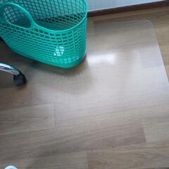 デスク　机　ワークデスク　イス　オフィスチェアー　傷つき防止マットの画像