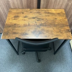 木目調デスク＆オフィスチェアセットの画像