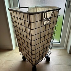 珪藻土マット　スタンド　洗濯カゴ　tower洗剤入れの画像