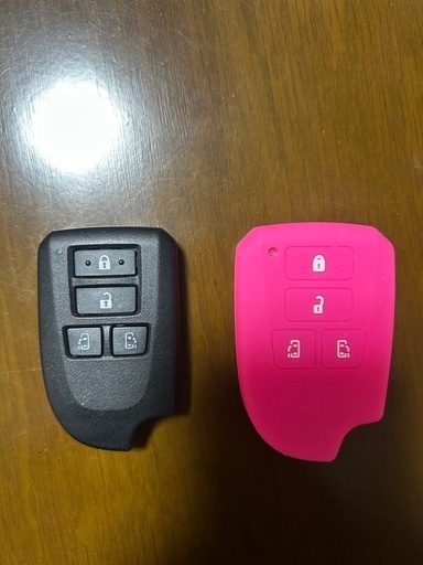 ハイエース　スマートキー　4ボタン