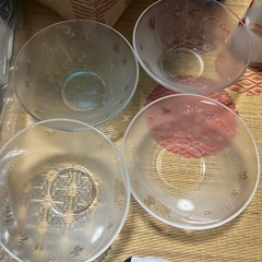 ローソン　リラックマ　ガラス　お皿　4枚セット　そうめんやサラダに