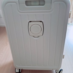 キャリーケース キャリーバック M 鍵付き　ホワイト一度のみ使用