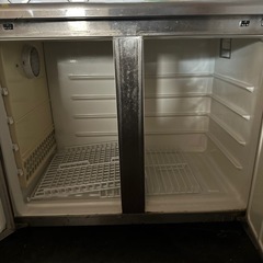 フクシマ ゴールドテーブル冷蔵庫の画像