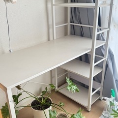 ニトリテーブルの画像