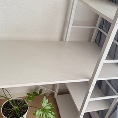 ニトリテーブルの画像