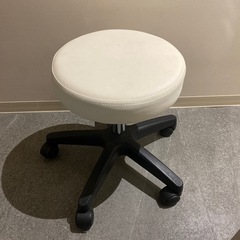 急募！合皮レザー回転イス