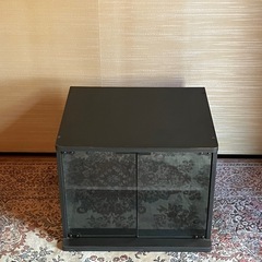 【引き取りに来れる方限定】収納付きテレビ台
