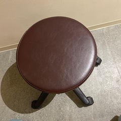 【美品】上下自由自在↑↓合皮レザーの回転イスの画像