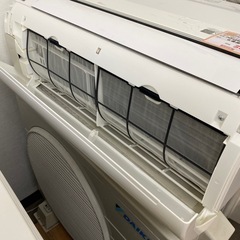 洗浄済DAIKIN ルームエアコン 2020年 AN22XESK 6畳用の画像