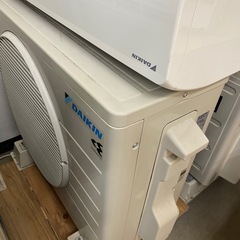 洗浄済DAIKIN ルームエアコン 2020年 AN22XESK 6畳用の画像