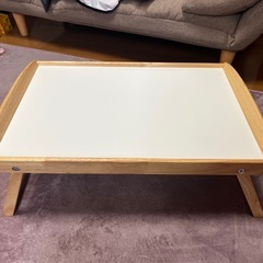 IKEAテーブル