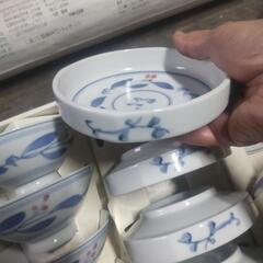 お茶碗小皿のセットの画像