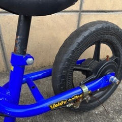 キックバイク　青　ブレーキ付きの画像