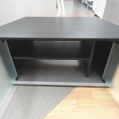 テレビ台 ガラス扉 幅80cm 奥行42cm 高さ39cm キャスター付き ブラック テレビボード 札幌 西岡店の画像