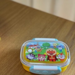 アンパンマン弁当箱の画像