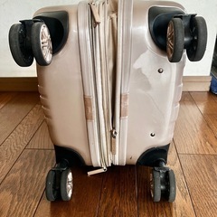 スーツケース 機内持ち込み TSAロックSSサイズ レジェンドウォーカーの画像