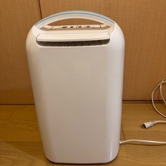 【美品】アイリスオーヤマ　衣類乾燥除湿機 IJC-H65 コンプレッサー式