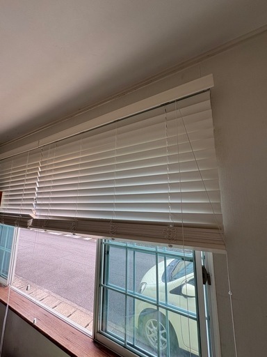 ② ウッドブラインド ホワイト