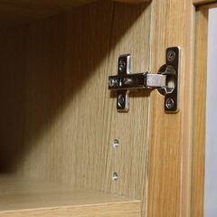 人気の無印良品(MUJI)のタモ材を使用した木製キャビネット・大です！明るいナチュラルな雰囲気が北欧スタイルなどにおススメのサイドボード。ちょっとしたカップボードとしても活躍します♪の画像