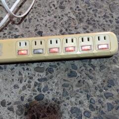 テーブルタップ