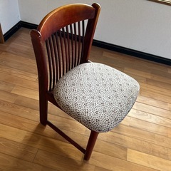 椅子　カリモクの画像