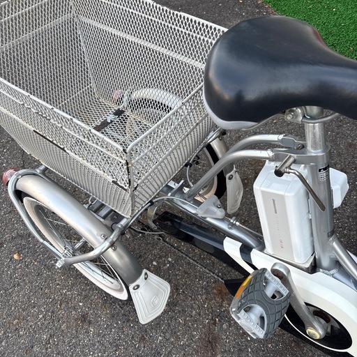【ジモティー限定SALE】88000→66000円　BRIDGESTONE ブリヂストン 12.3Ah電動アシスト自転車 電動アシスト三輪車 自転車 三輪車 通勤 ジモティー限定SALE】88000→77000円 BRIDGESTONE ブリヂストン 12.3Ah